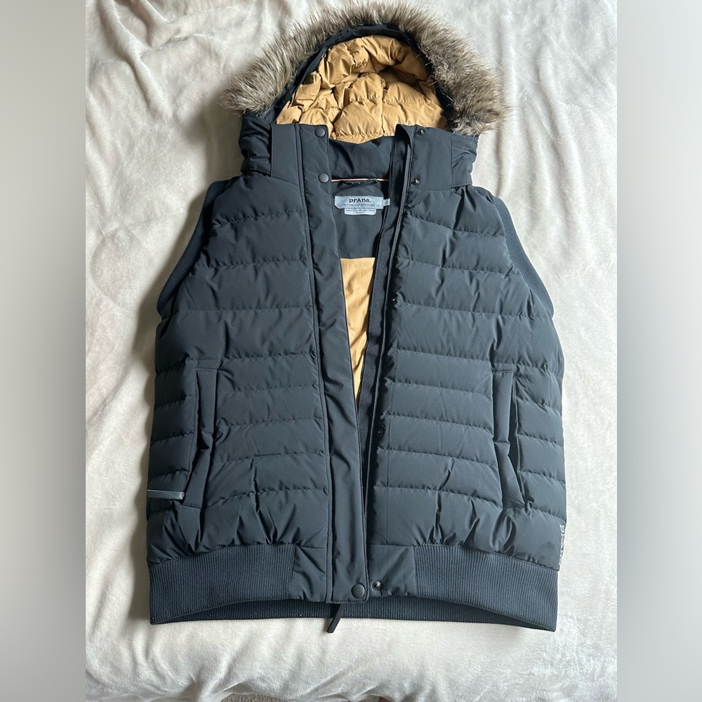Prana shiroma bomber insulated vest womens size: M